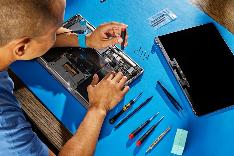 Choosing the Right Mac Repair Specialist: What to Look For